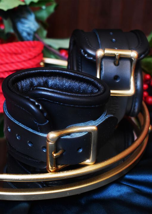 Coco de Mer Leather Wrist Cuffs image number 4.0