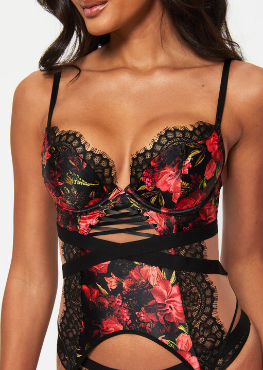 Enchanting Rose Basque image number 3.0