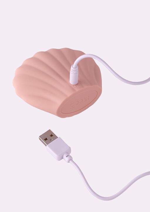 Beach Vibes Clitoral Vibrator image number 3.0