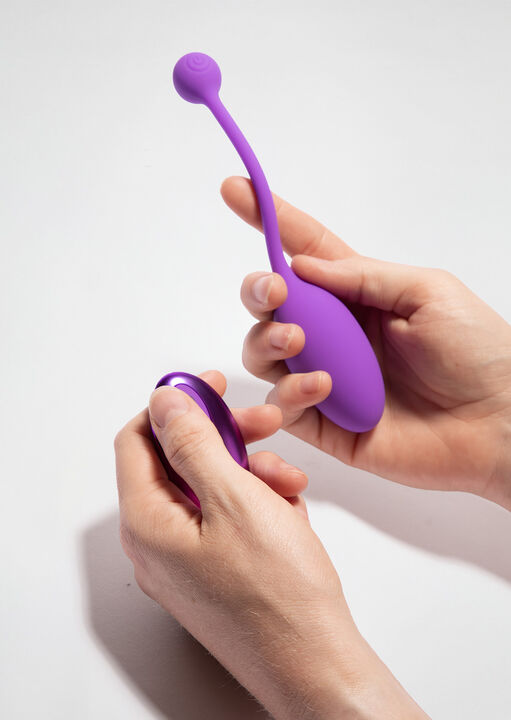 Playful Pleasures Silicone 4-Piece Couples Toy Gift Set image number 8.0