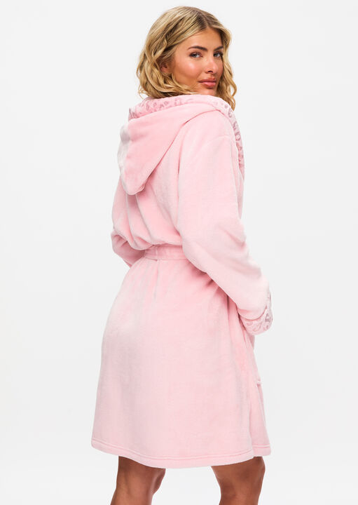 Signature Sparkle Fluffy Robe image number 3.0