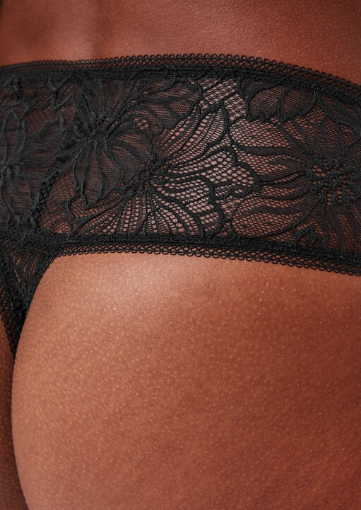 Alice Deep Thong image number 4.0