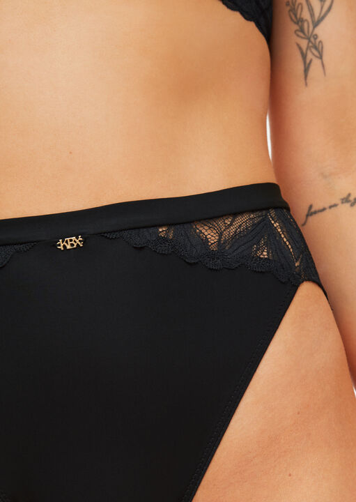 Harper High-Rise Brazilian image number 3.0