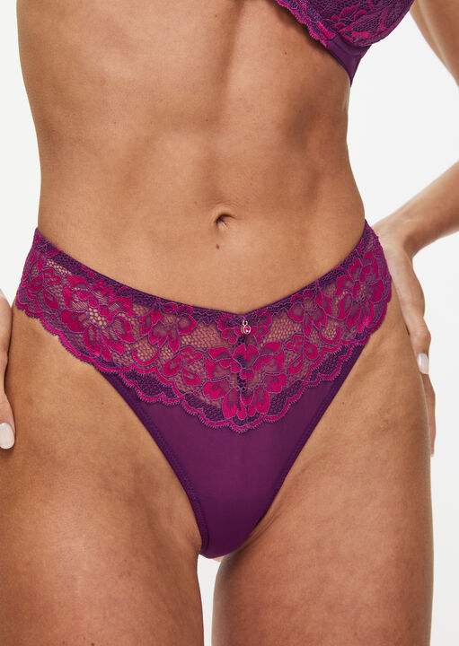 Sexy Lace Thong image number 0.0