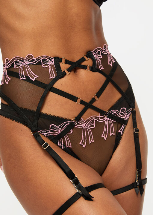 Sweet Embrace Suspender Belt image number 1.0