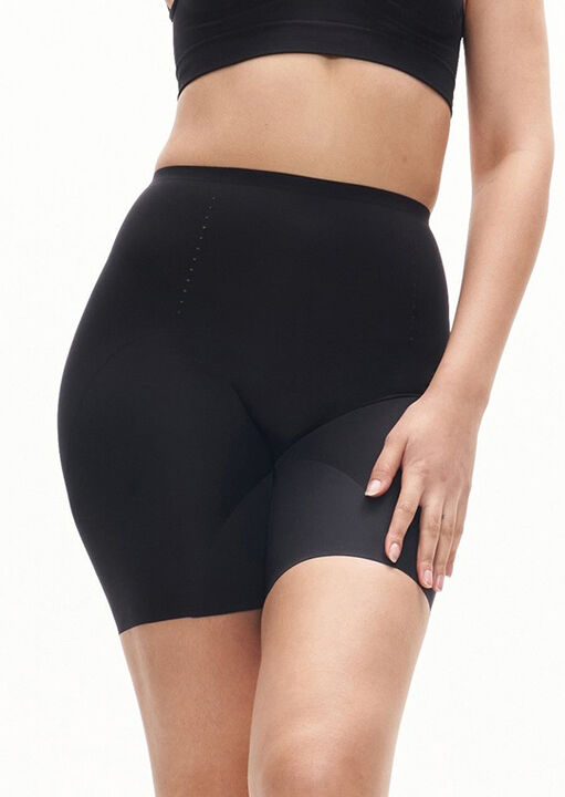 Sculpt Perforated Highlight Short image number 1.0
