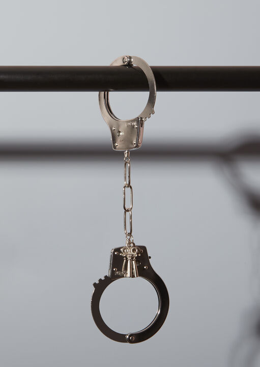 Metal Handcuffs image number 0.0