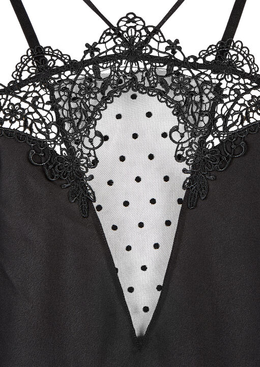 Clara Chemise image number 3.0