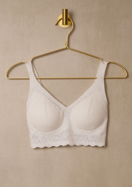 Zero Feel Bliss LongLine Bra image number 4.0