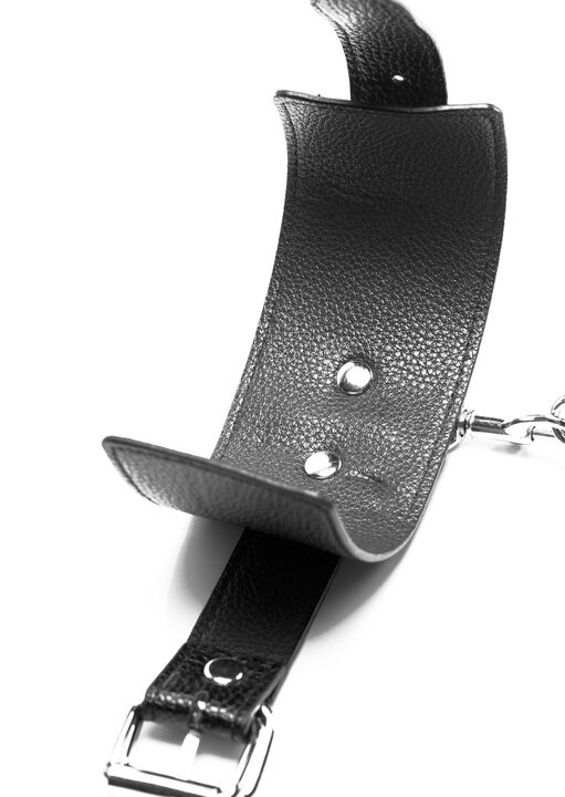 Beginners Faux Leather Buckle Handcuffs image number 3.0