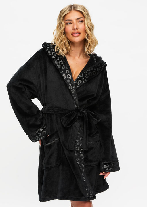 Signature Sparkle Fluffy Robe image number 0.0