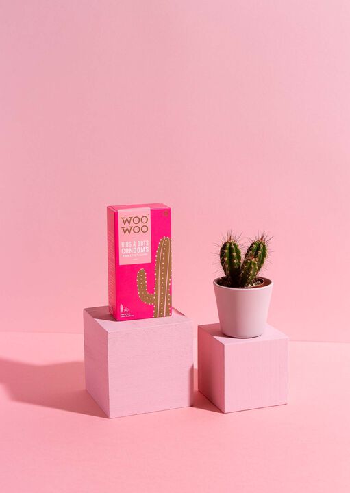 Woo Woo Ribs & Dots Condoms 12 Pack image number 5.0