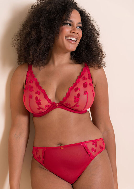 Pucker Up Brazilian image number 1.0