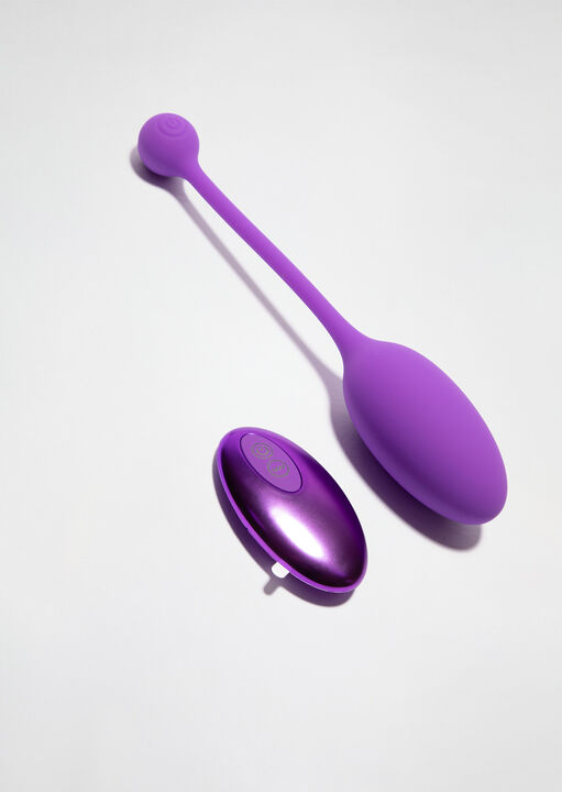 Playful Pleasures Silicone 4-Piece Couples Toy Gift Set image number 6.0