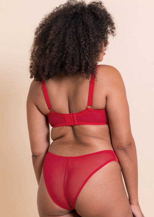 Pucker Up Brazilian image number 3.0