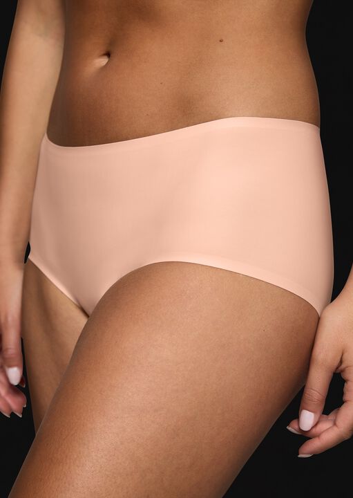 Body Make Up Illusion Short image number 3.0