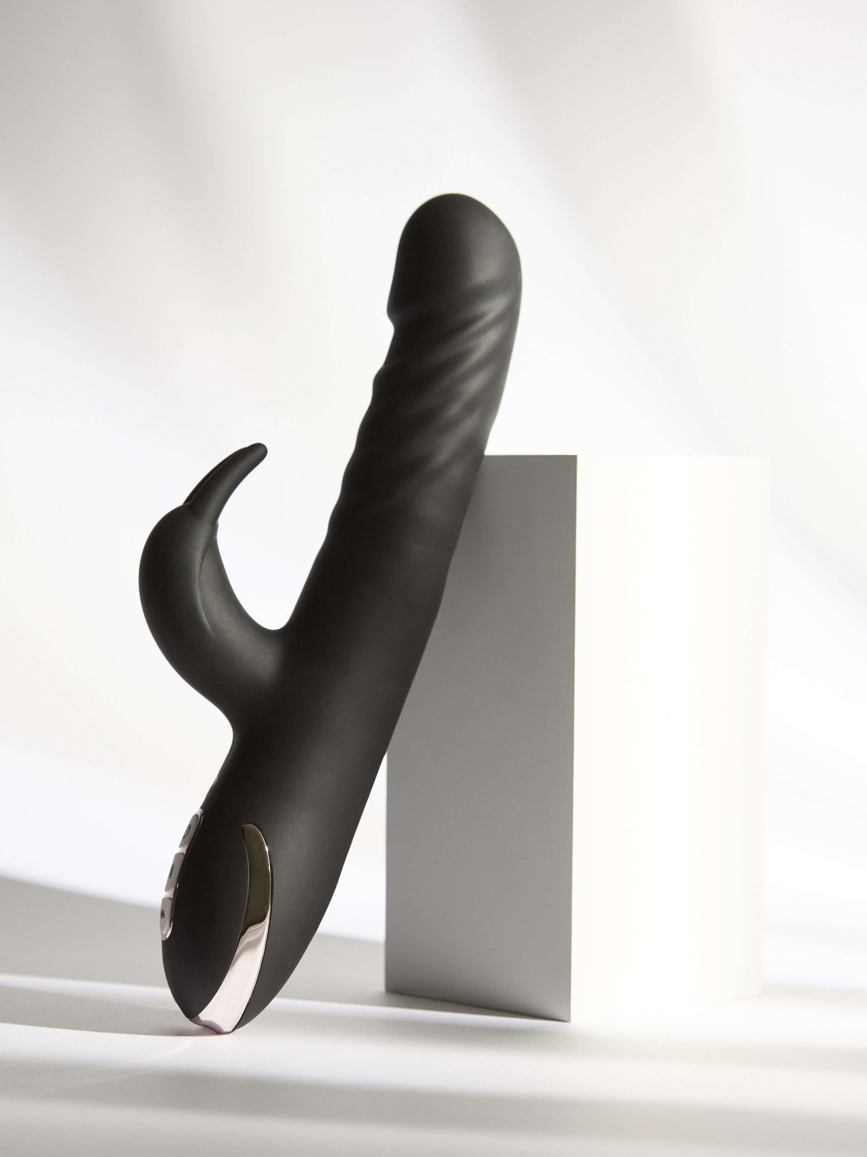 Rampant Rabbit Thrusting G-Spot Vibrator