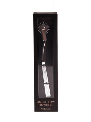 Metallic Single Row Pinwheel