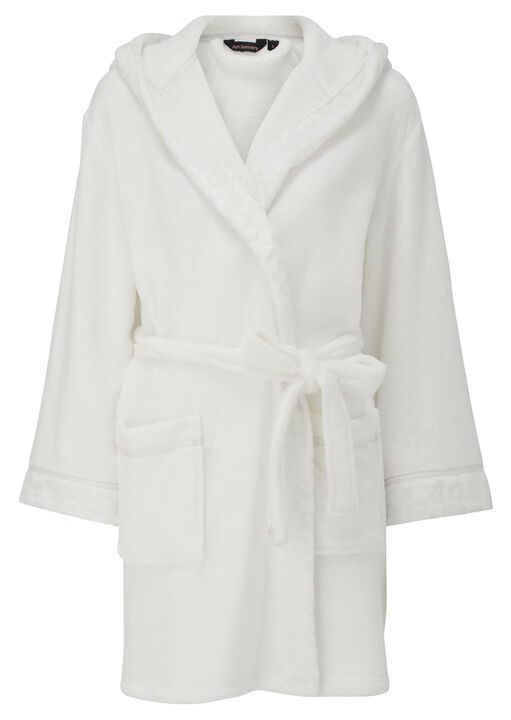 Signature Sparkle Fluffy Robe image number 5.0