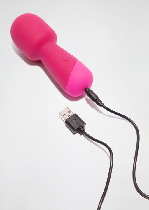 Pleasure Me Vibrating Couples Two Piece Gift Set image number 6.0