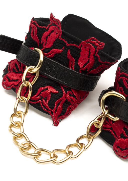 The Hero Lace Handcuffs with Chain image number 4.0