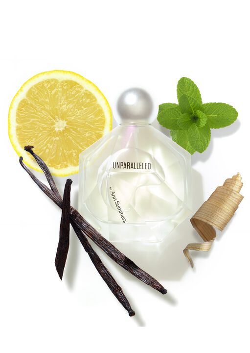 Unparalleled Eau De Parfum 100ml image number 3.0