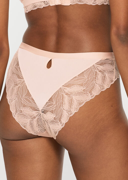 Harper High-Rise Brazilian image number 2.0