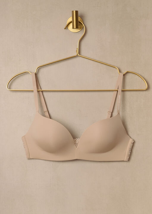 Tailored Comfort Wireless Push Up Bra image number 4.0