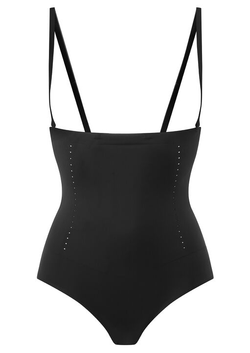 Sculpt Perforated Highwaist Pant image number 4.0